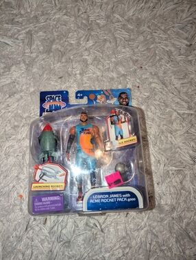 Nib Space Jam: A New Legacy Lebron James Baller Action Figure w Acme Rocket 4000